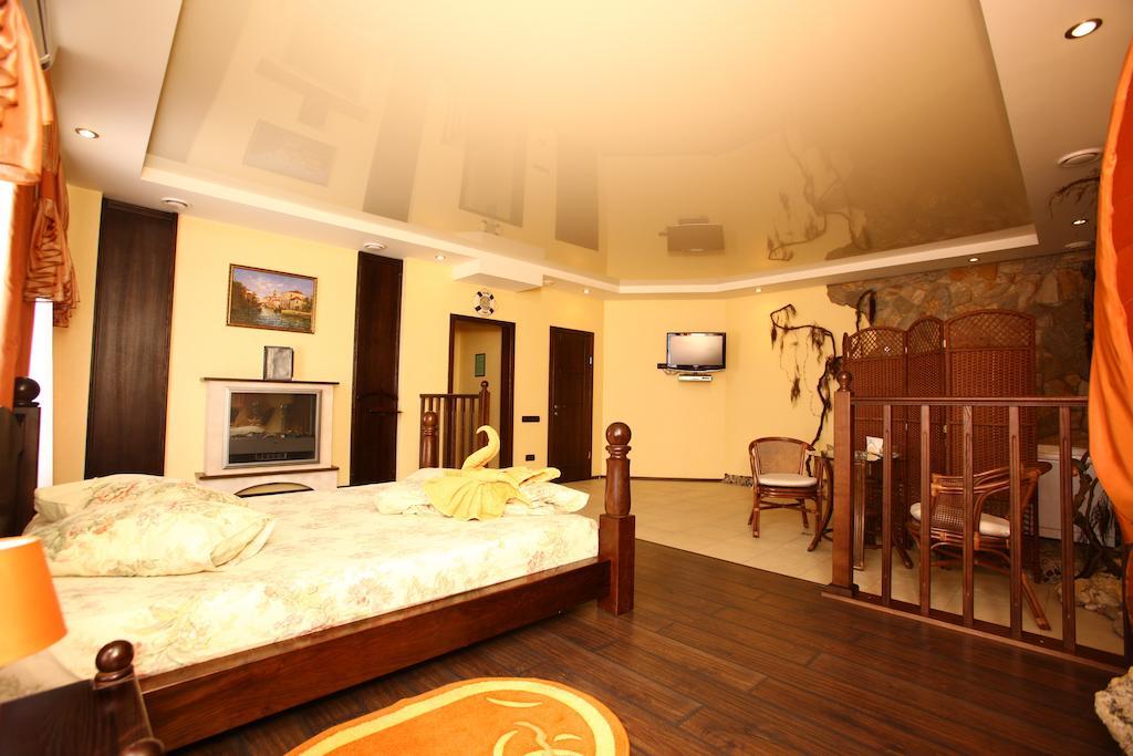 Bansay Hotel Dnipro Room photo